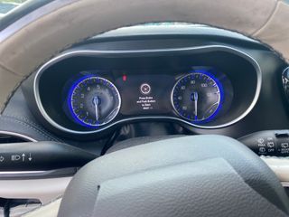 2020 Chrysler Pacifica Limited - Interior Full Dashboard Image
